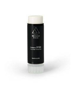 stick spf50+ mejor-proteccion-solar-facial Una barra de protección solar negra con la etiqueta "cara nómada nómada" con protección spf50+ para la cara y los labios, aislada sobre un fondo blanco.